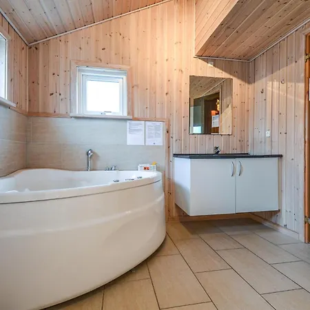 4 Bedroom In Knebel Holiday home